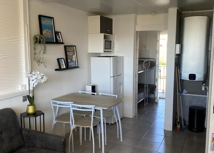 Vue Port Avec Parking Privé *